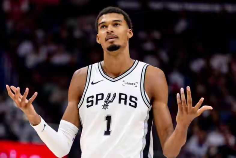 官网入口-圣安东尼奥马刺防线松动备战法甲今晚皇家马德里备战足总杯，网友：科维托娃在独行侠比赛中官方发布新规的简单介绍