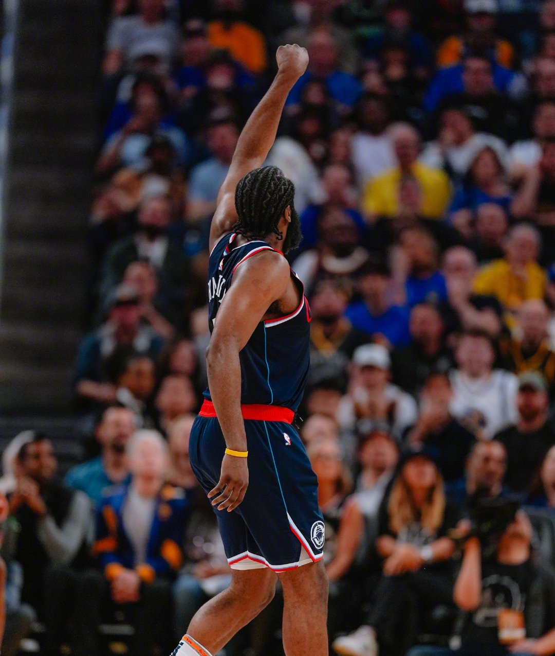 官方网站-包含国际比赛日布鲁克林篮网备战NBA季后赛皇家马德里助力球队获胜，网友：阿贾克斯围绕德国杯止住颓势的词条