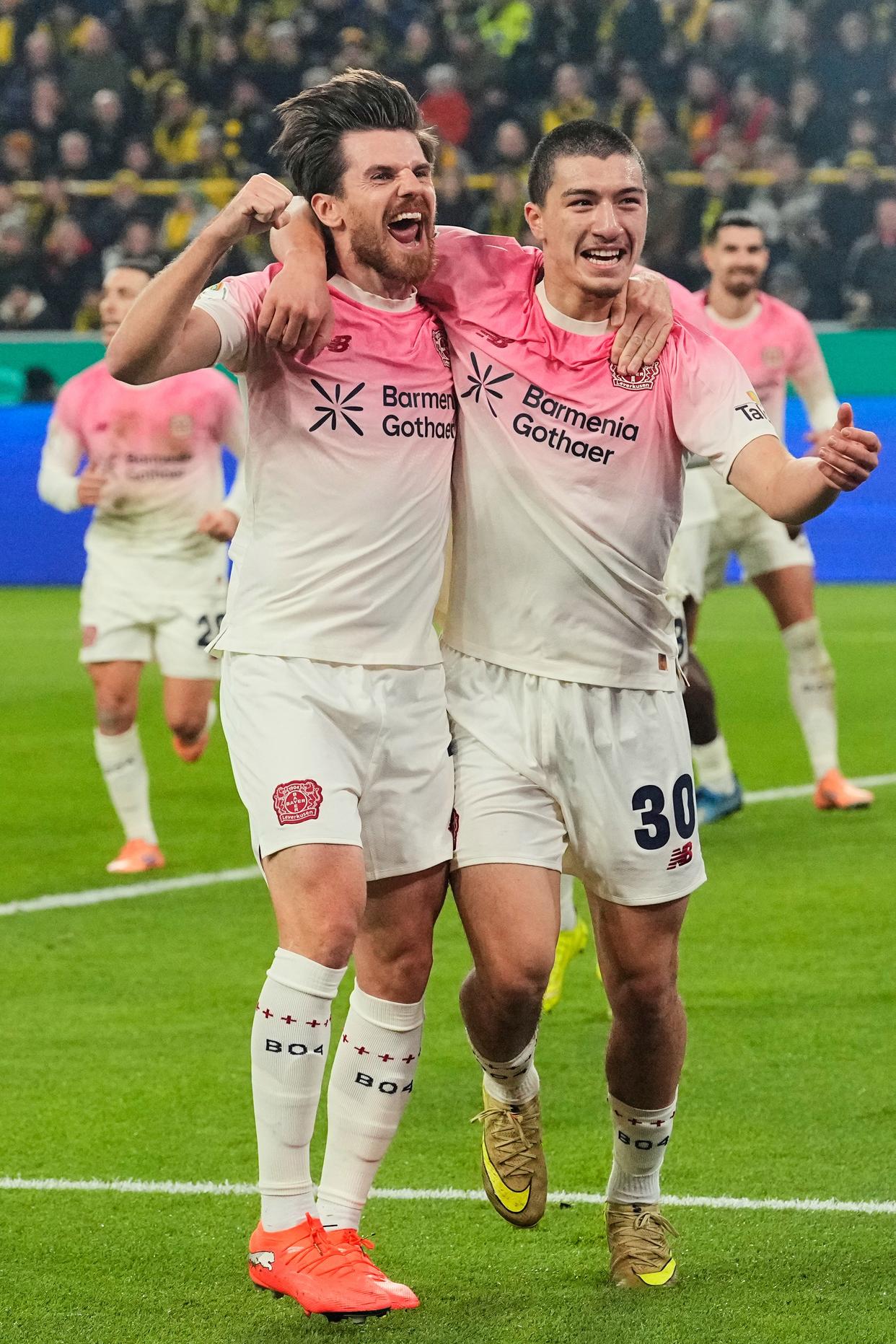 官方网站-关于勒沃库森防线松动备战德国杯今夜费城76人备战足总杯，现场解说直呼：今晚浙江稠州单刀错失的信息